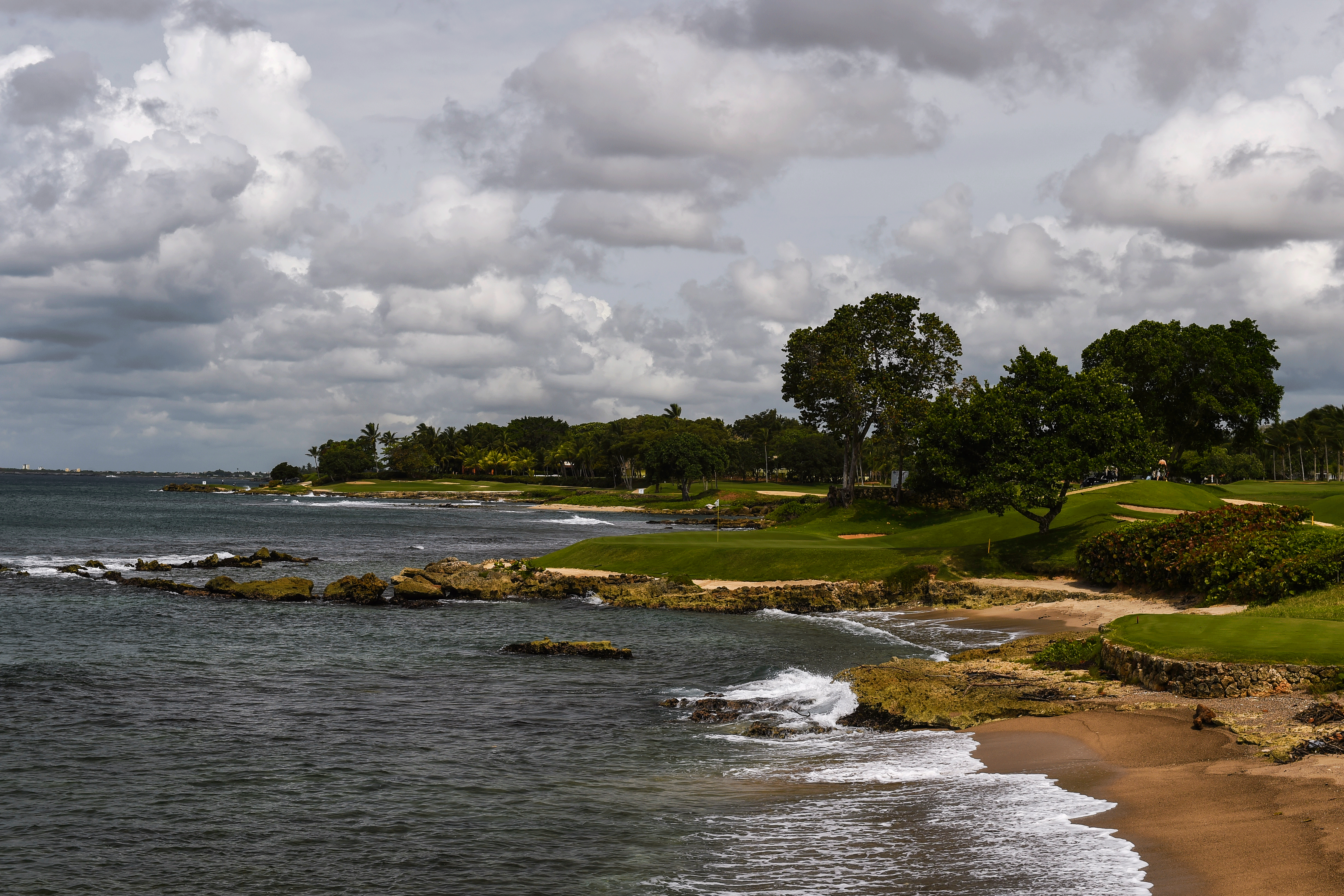 Destinations For Golfers And Non-Golfers