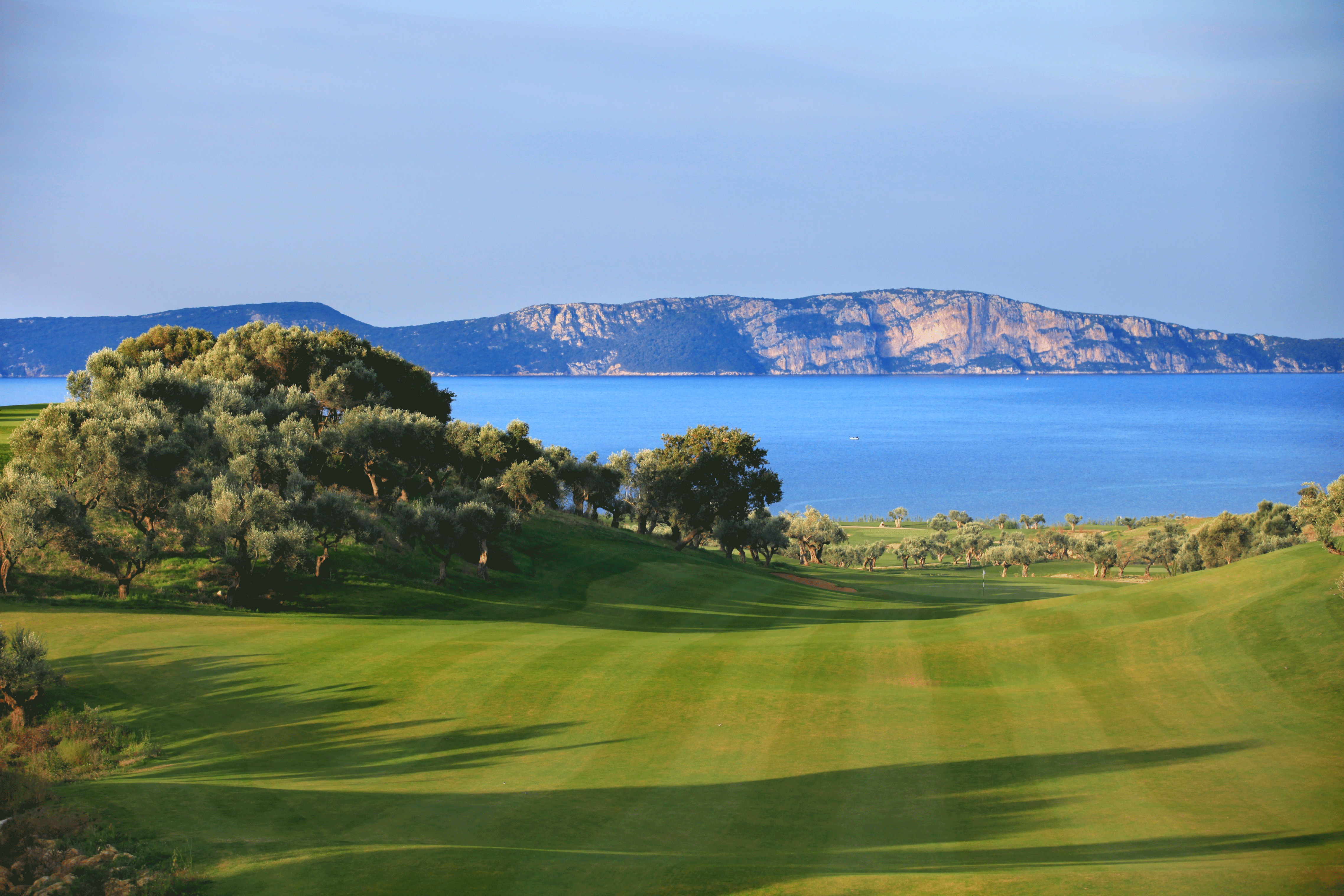 Destinations For Golfers And Non-Golfers