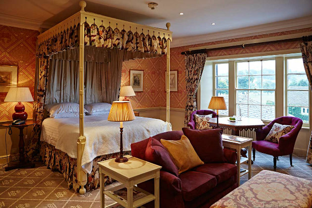 Elegance in the Devonshire Arms Hotel 