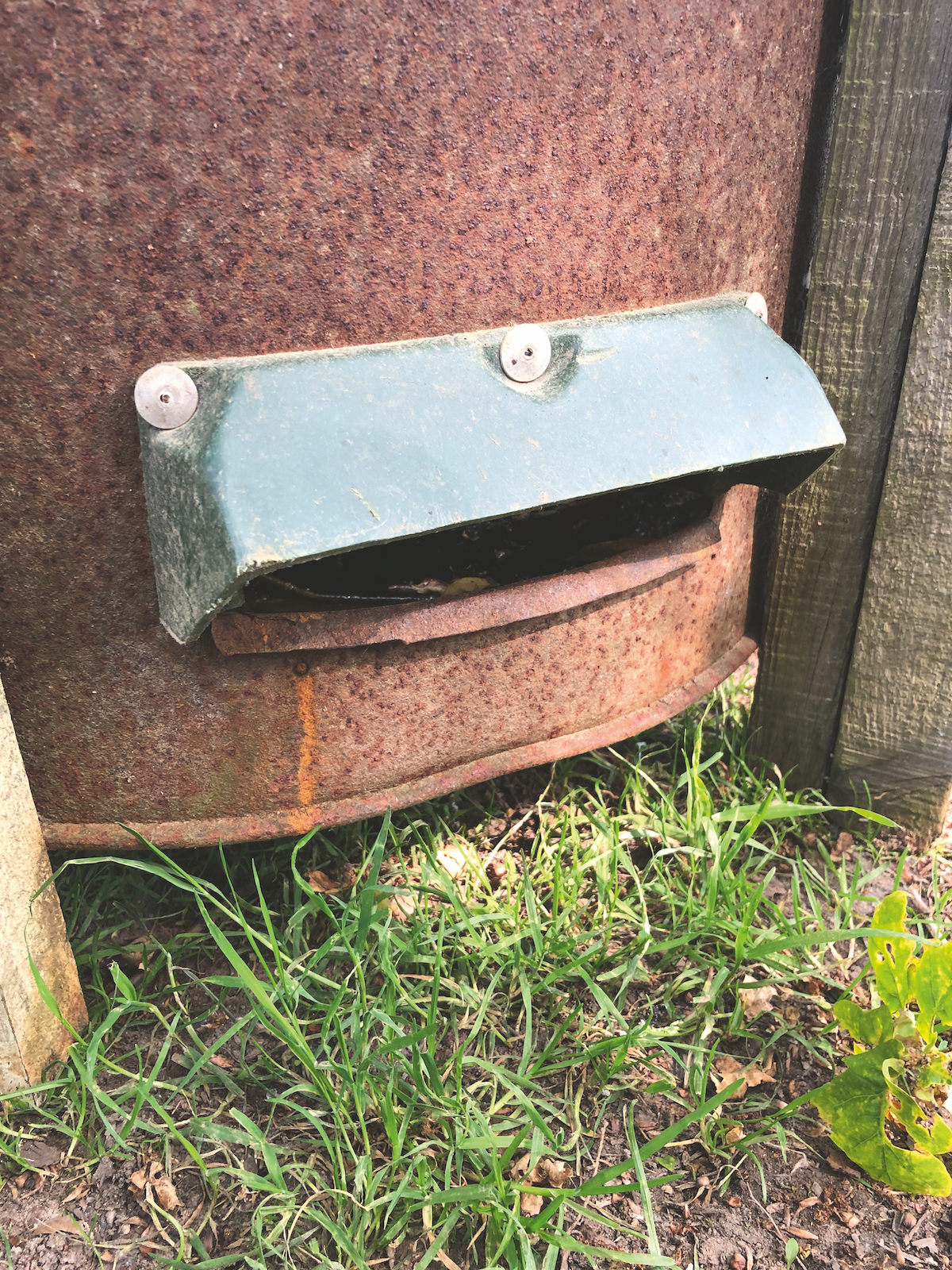 feed hoppers