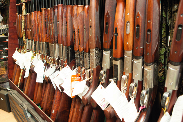 Gun dealers warned over Islamic State threat