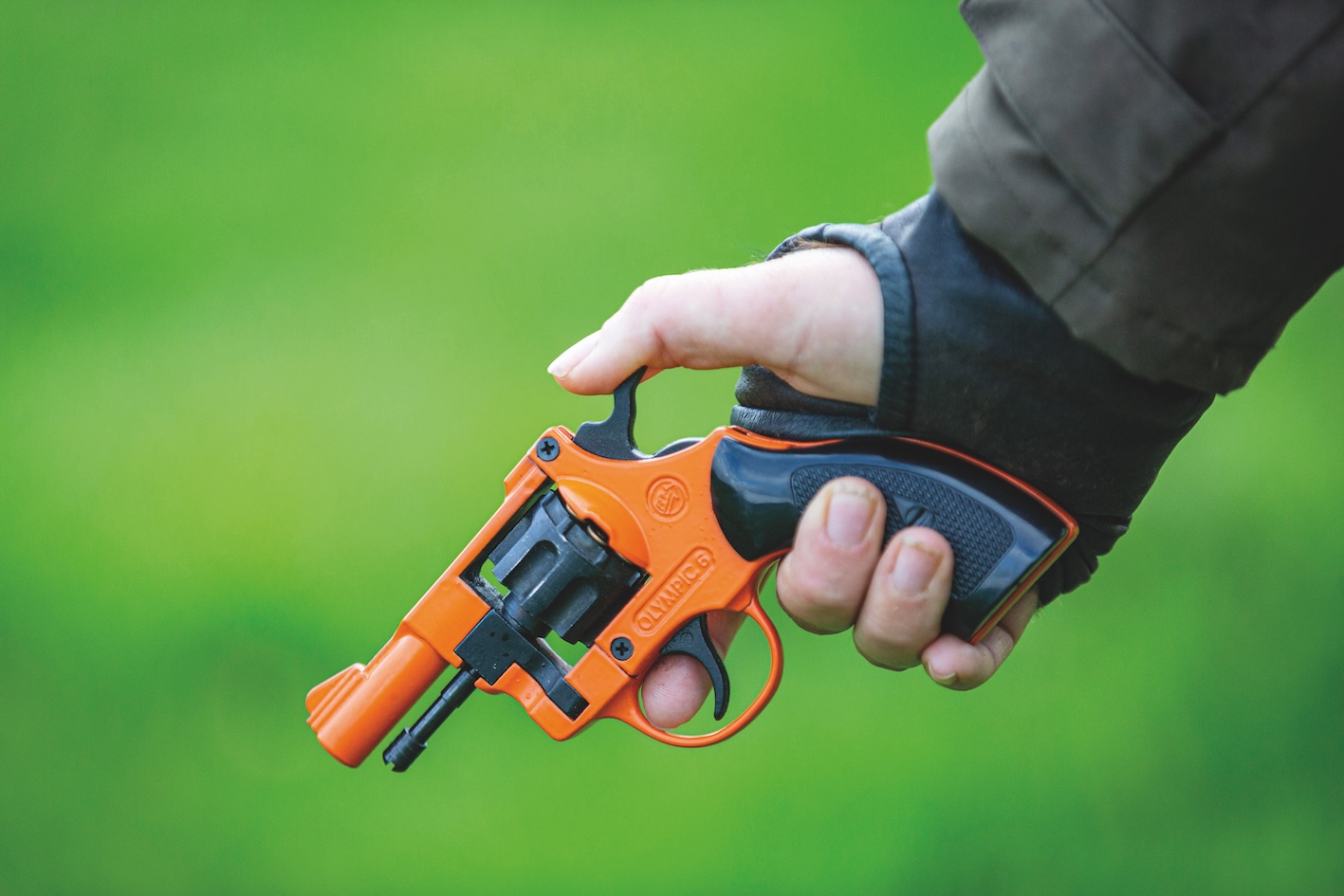 Home Office amnesty for illegal blank-firing pistols