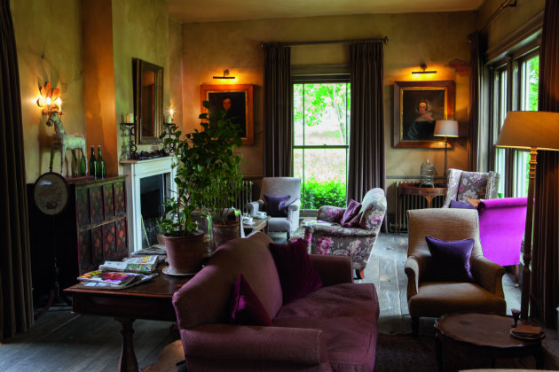 Pig Hotel at Brockenhurst 