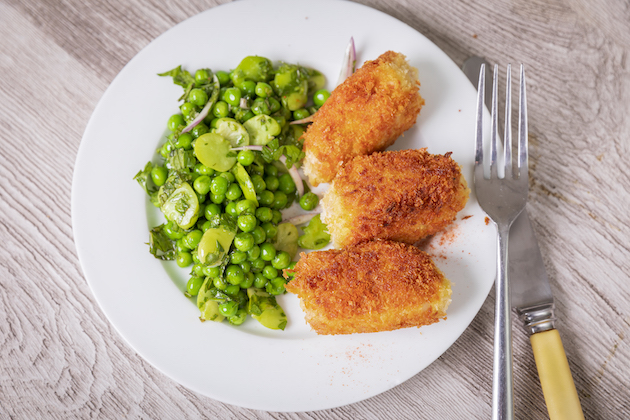 Pheasant croquetas with smoked ham