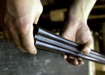 Why don&#8217;t modern shotguns have a dolls head?