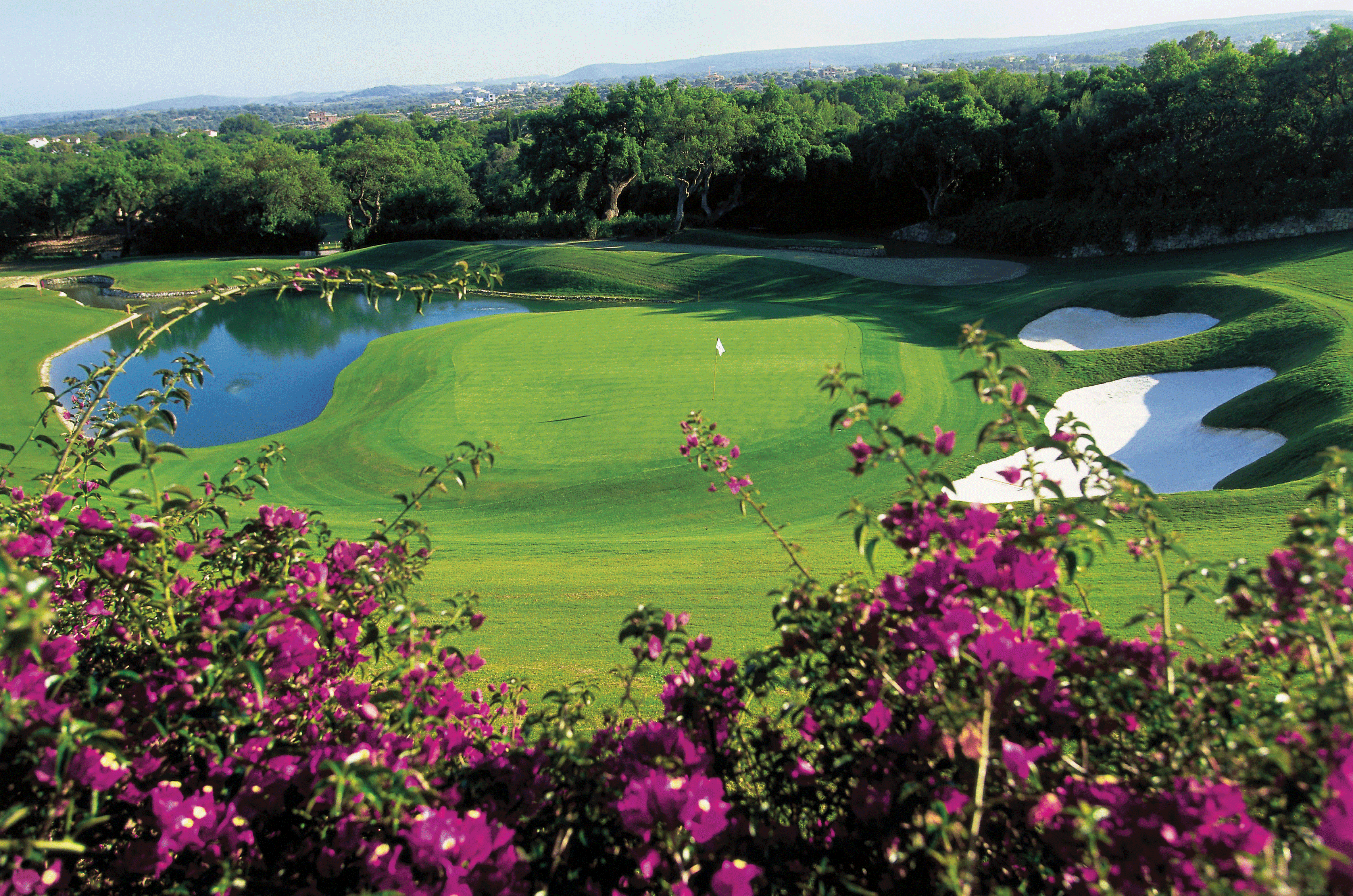 Destinations For Golfers And Non-Golfers
