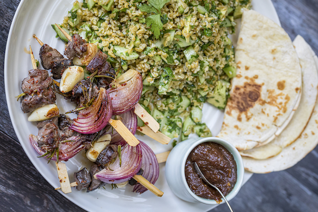 Grilled venison on skewers &#8211; a healthy and light recipe