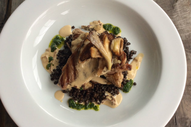 Recipe for wild boar with lentils and wild mushrooms