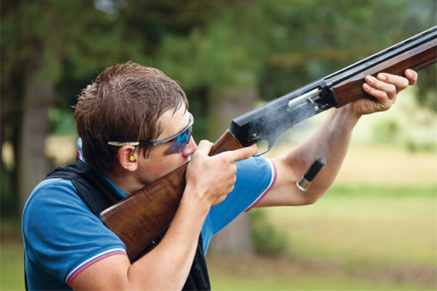 Semi-auto clayshooting