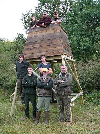HOW TO&#8230;. Construct a stand alone high seat