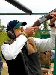 Batsman &#8220;KP&#8221; goes shooting