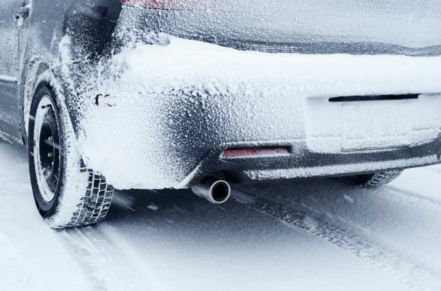 Off-road driving in snow 