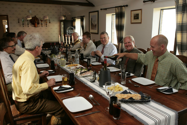 How to host a shoot lunch