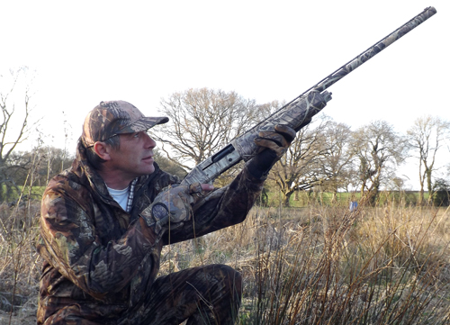 ></noscript></img><br />
<br />
I would like to thank Mr David Thompson of York Guns for supplying the gun and Mr Ian Stones at Wylye Valley Shooting Ground for letting me use his fabulous ground for the clay shooting. Also Hull Cartridges for supplying the cartridges during the review process.<br />
<br />
<em><strong>TECH SPEC:</strong></em><br />
<em>– 12-bore, 3? magnum supersteel<br />
– 28? Vent rib, ported barrel <br />
– Accu multi choke x3<br />
– Approx weight 7¾ lb</em><br />
 </p>
<h3>Mossberg 930 Waterfowl</h3>
<p><strong>£659 in black / £775 in camo </strong><br />
<br />
www.yorkguns.com<br />
</p>
<h2><a href=