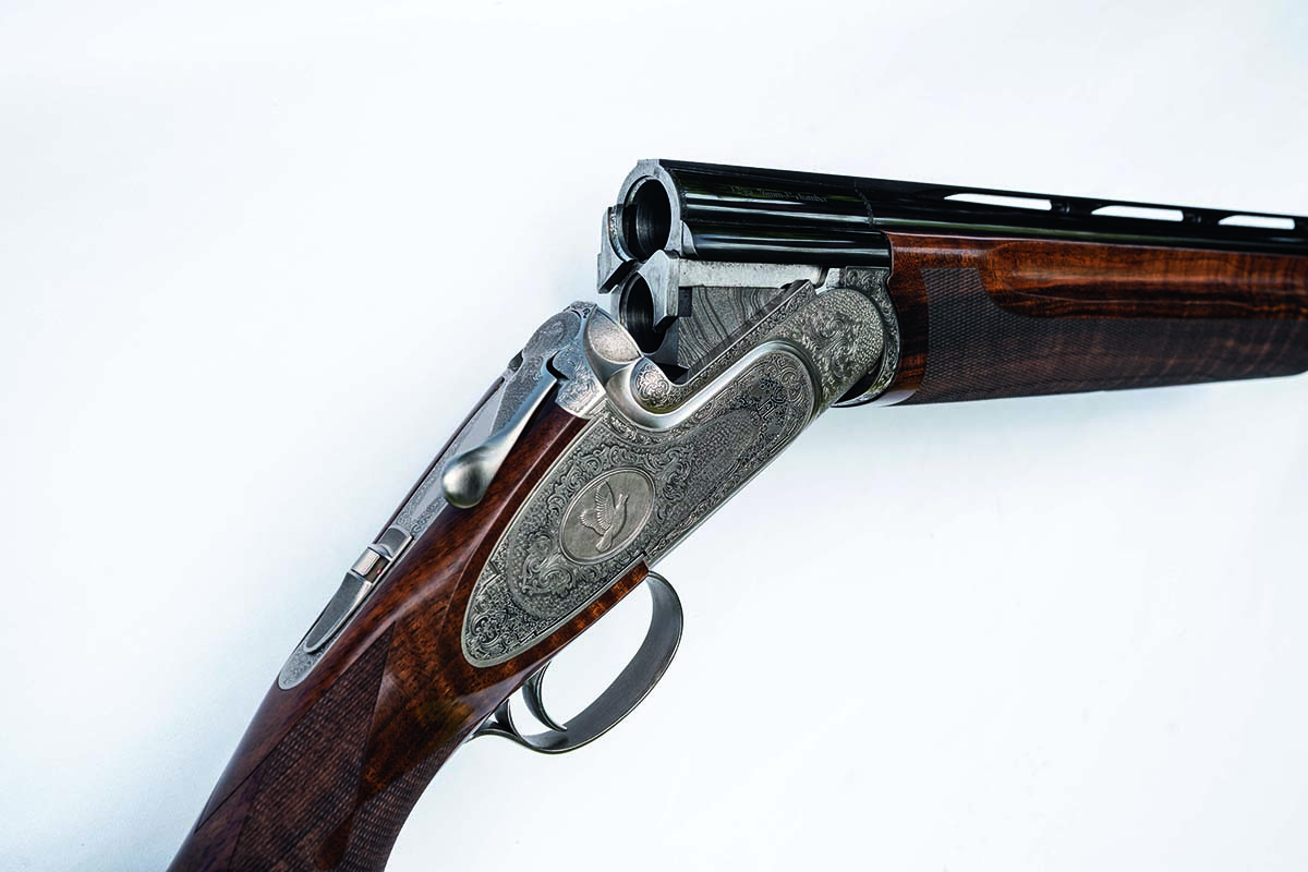 Gamebird engraving on shotgun 