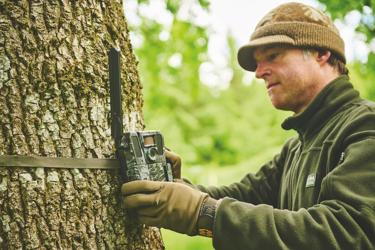 HikMicro M15 4G Trail Camera 