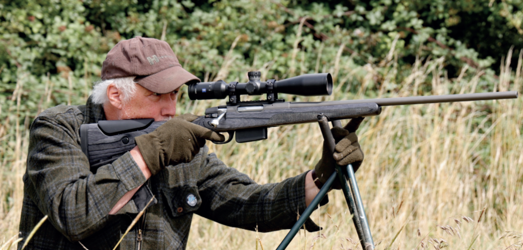 Bruce Potts holding a ATA Turqua Rifle