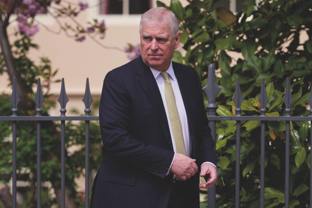 Andrew Mountbatten-Windsor surrenders firearms certificate