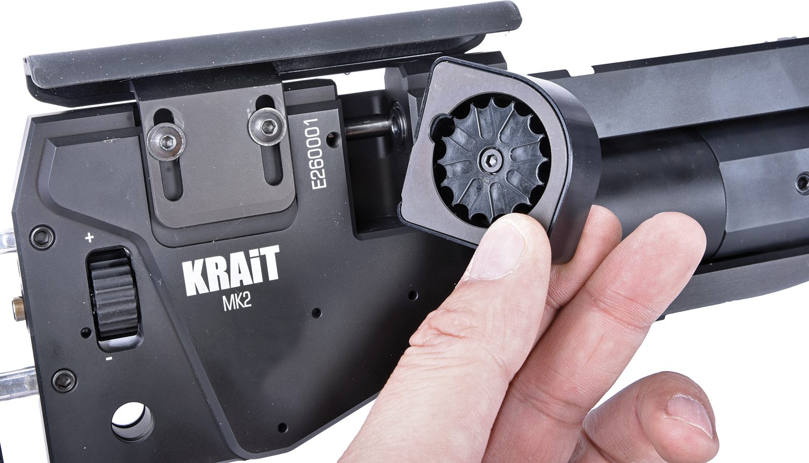 AirMaks Krait MKII rotary magazine inserted from the right
