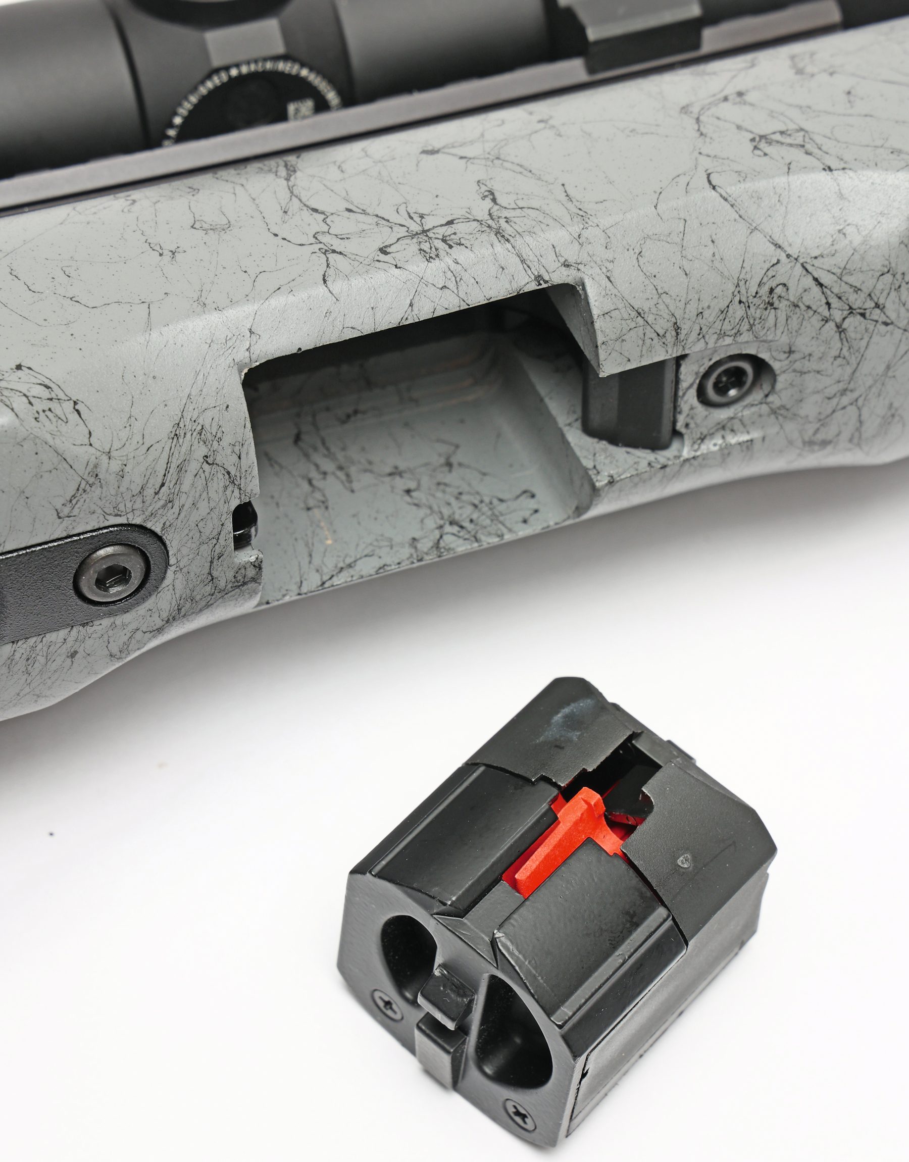 The 10-shot rotary magazine of the Savage B22 Timberlite Thumbhole