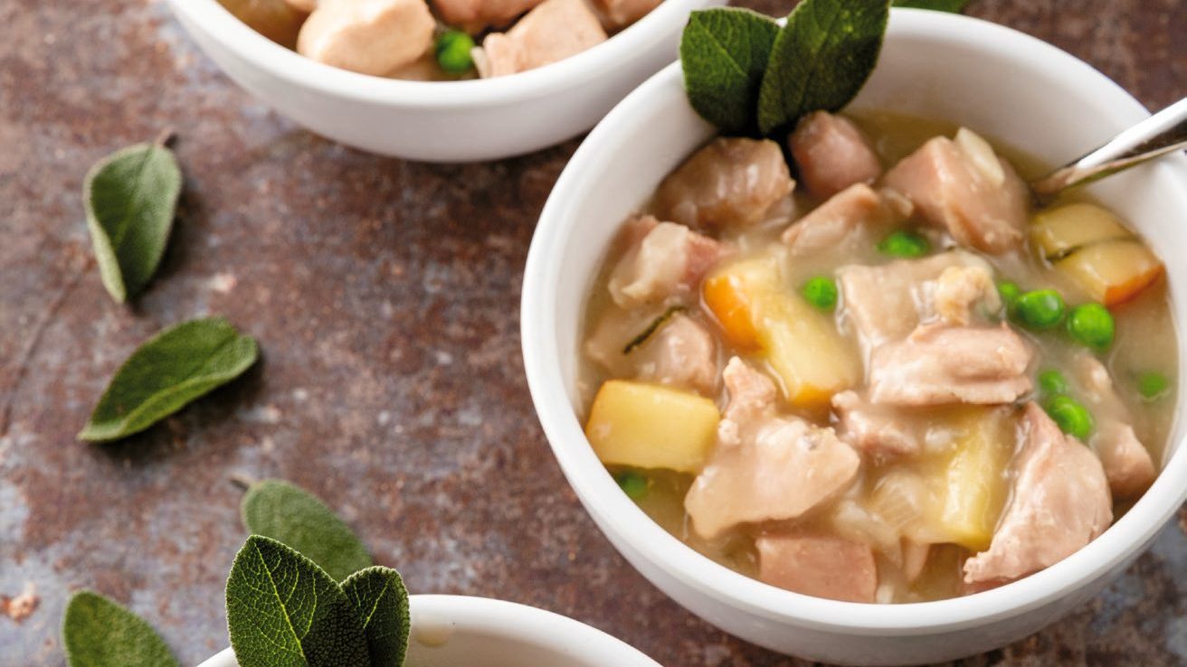 Stew Tweet Rabbit, gammon and cider stew recipe | ShootingUK