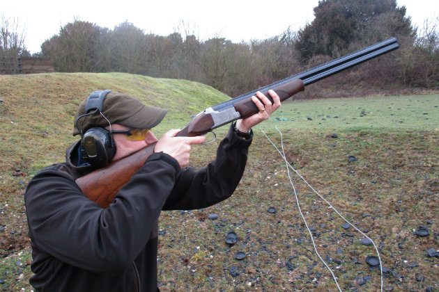 hand position on a shotgun fore-end