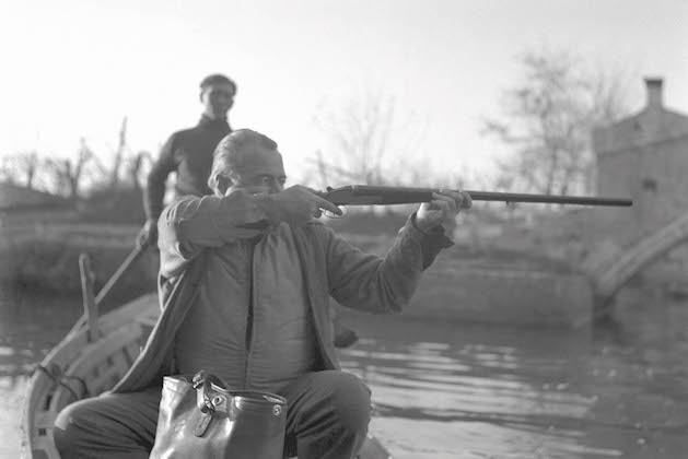 Ernest Hemingway shooting ducks